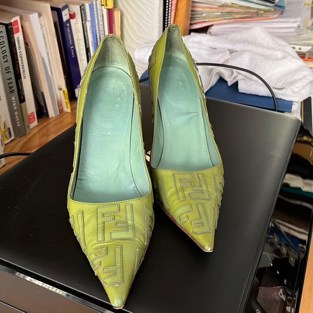 Green fendi pumps with logo
